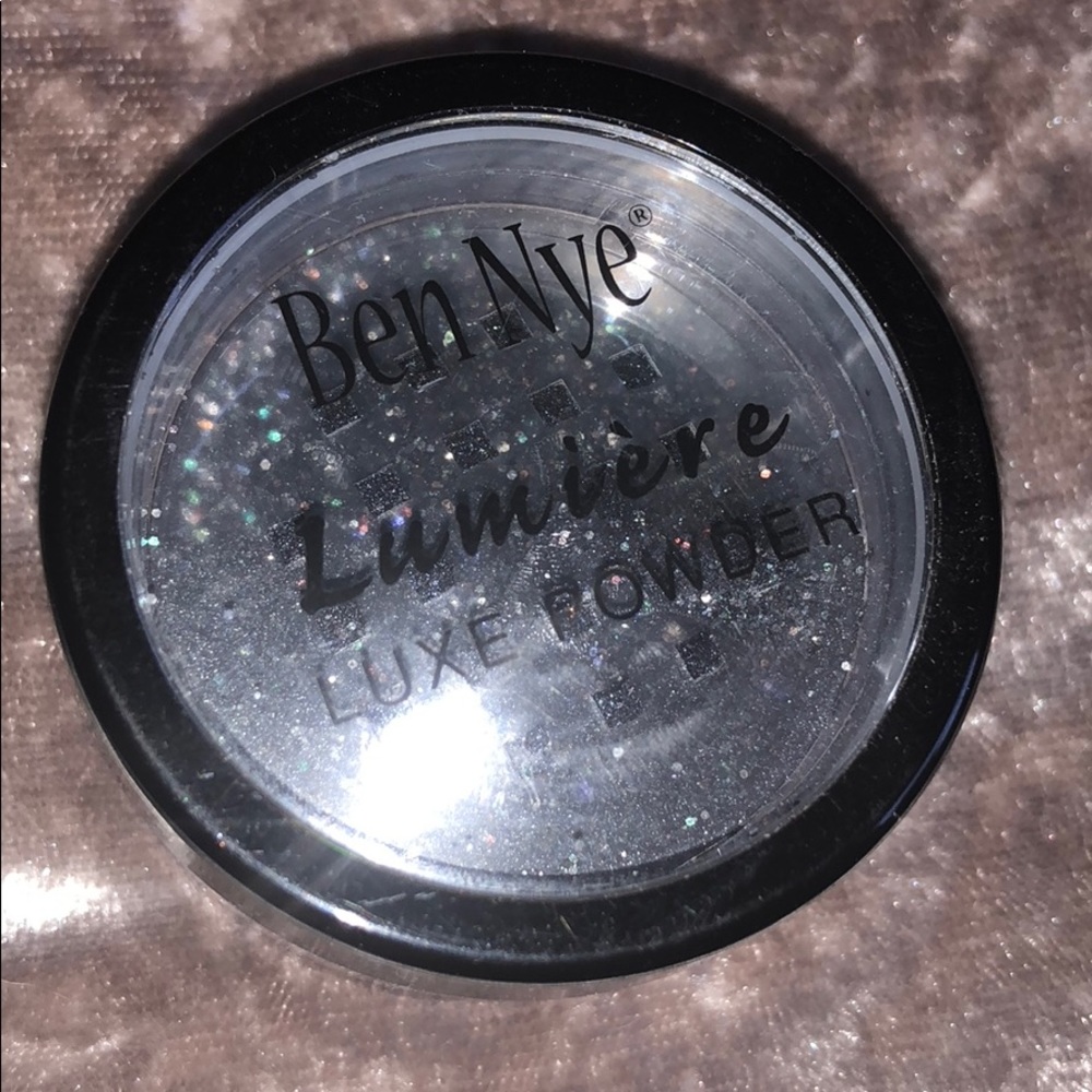 ✨ Ben Nye Lumiere Luxe Powder 8 gm